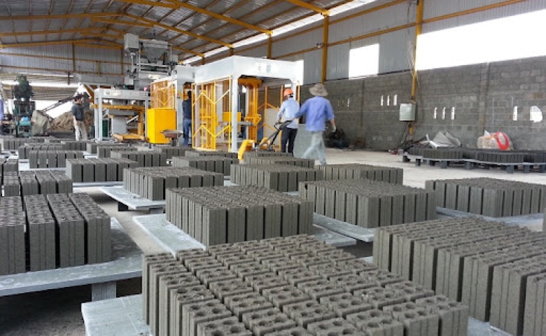 GẠCH KHÔNG NUNG 4 LỖ